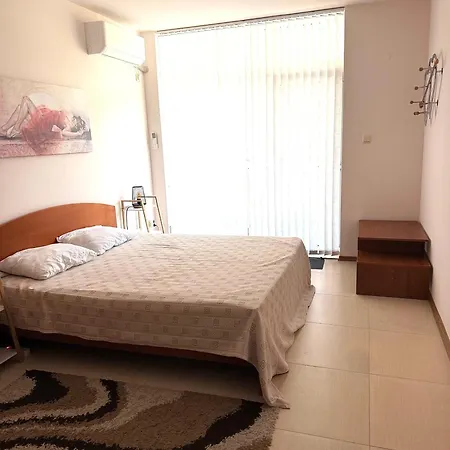 Grand Kamelia Family Friendly Hub And Pool Apartment *