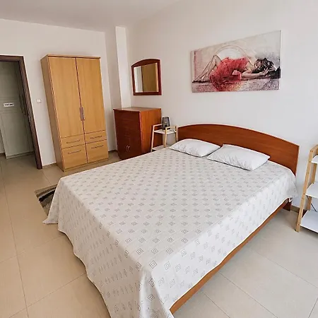 Διαμέρισμα Grand Kamelia Family Friendly Hub And Pool